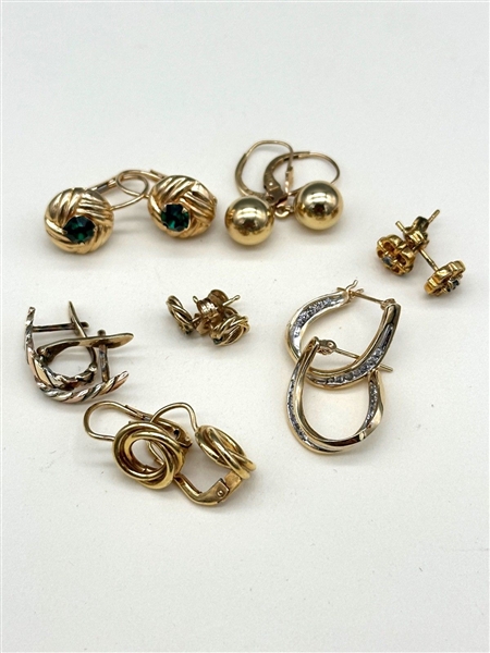 (7) Pairs 14k Gold Earrings