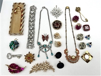 (20) Pieces Signed Vintage Jewelry; Crown Trifari, B. David, Many Others