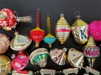 (76) Vintage Christmas Ornaments Glass, Paper, Cloth