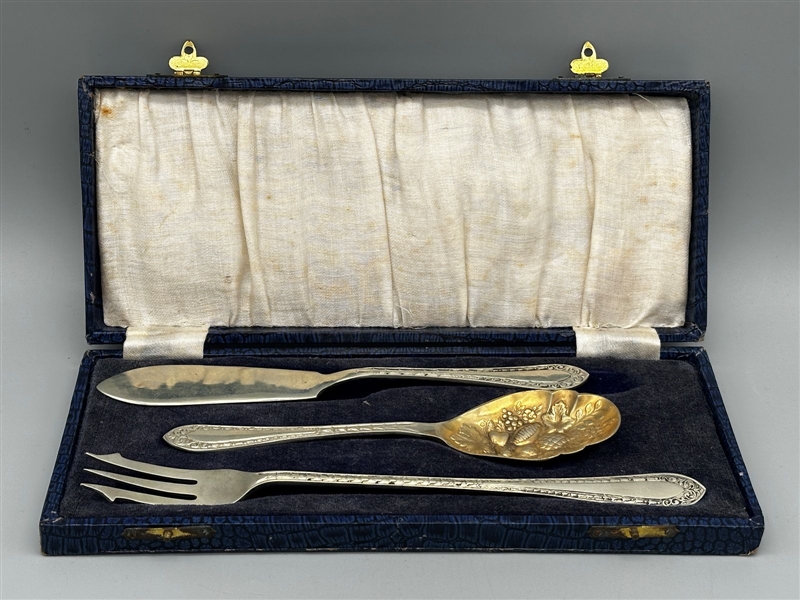 Silva Potters Sheffield (3) Piece Silver Plate Fruit/Cheese Flatware Group OB