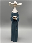 (2) Lladro Figurines: Nuns 4611, Prayerful Moment 5500