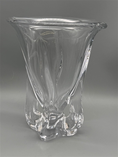 Vannes deChatel Crystal Art Vase