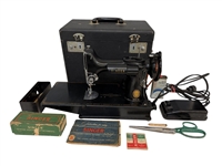 1934 Singer Featherweight Sewing Machine in Case