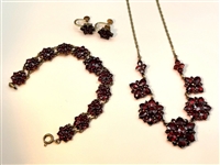 Gold Filled Jewelry Suite With Garnets