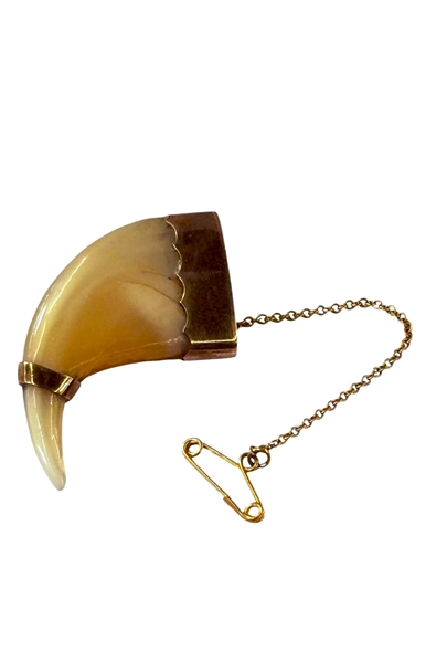 9k Gold Quartz Claw Brooch
